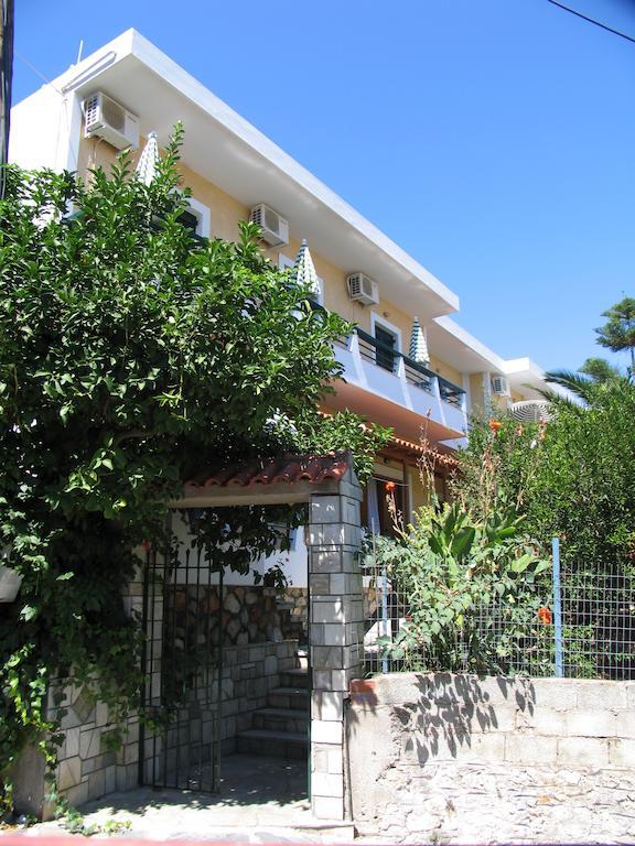 Gioula'S Residence パティティリ エクステリア 写真